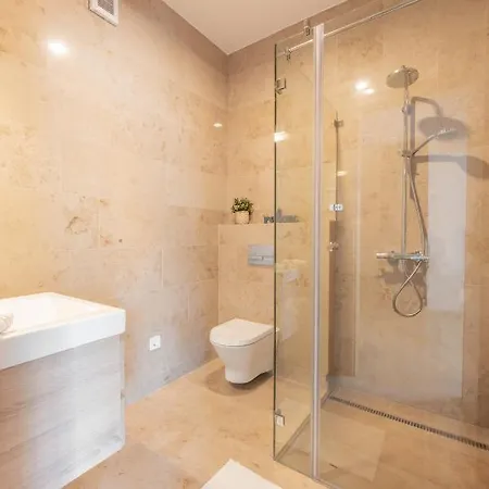 River Luxury Apartment