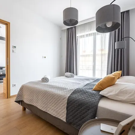 River Luxury Apartment *